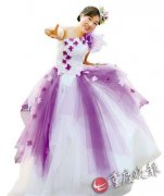 女子五天后披婚纱 满城里寻找新郎