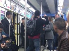 男子车厢内与人起争执 情绪激动迁怒女乘客
