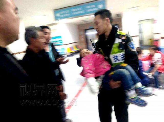 男孩手掌不慎被绞断 需3小时内送医才能保住手