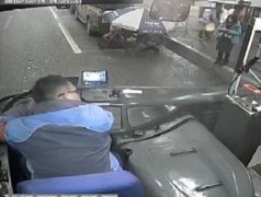 重庆公交车上的这个神器，找到了走丢的老人和孩子