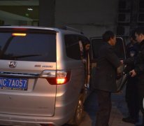 刚买新车非法营运被查 春运近百台“黑车”落网