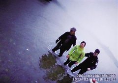 34岁女子因家庭琐事跳江 幸亏民警巡逻发现