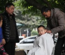 二月初二“龙抬头” 小孩理发保健康
