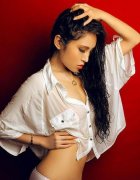 重庆​“世界小姐”放弃公务员当老板