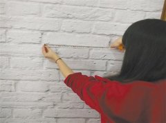 20厘米“砖”竟长到50厘米？电视墙没立体看着头晕