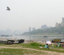 风雨雷电东部地区现身 重庆连发强对流天气预警