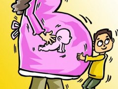 婆子妈不能照顾儿媳坐月子 竟是因为家里牲畜走不开