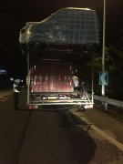 奇葩改装 司机心虚看见执法人员就跑