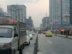 城区都结冰了 奉节迎来近10年来“最冷冬天”