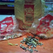 吃完鸡爪后发现这东西   食客:看着不舒服