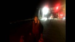 男子徒步去万州执意走高速 被执法人员拦截两次