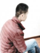 男子在女友手机竟翻出许多前女友照片