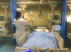 过路男子被撞飞命悬一线    肇事车主至今未露面