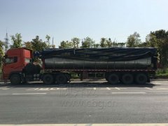 仓栅式货车摇身一变成了“罐车”