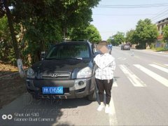 心存侥幸挂假牌 屡次超速终被逮现行