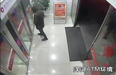 前租客因怀恨在心  撬门偷窃