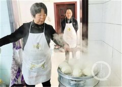 儿子欠钱，老子还！铜梁这对模范夫妇故事传开了